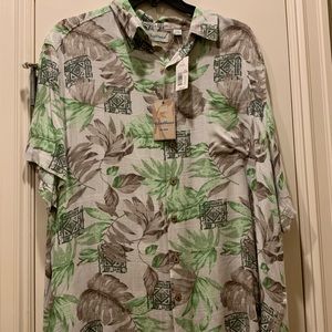 Roundtree & yorke Hawaiian shirt